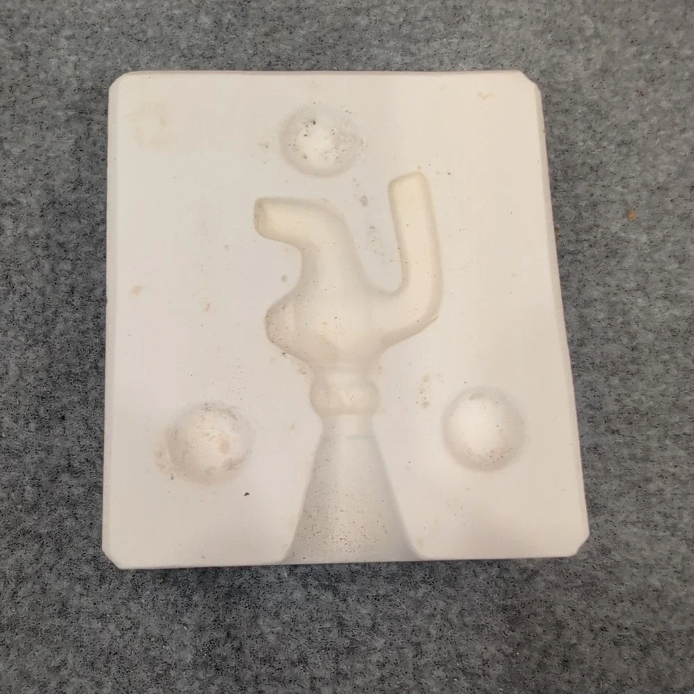 Vintage Lavabo Spout Ceramic Mold for Casting Bath Fixtures